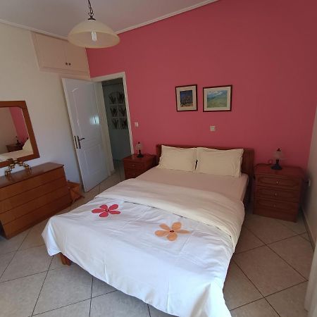 Thalia Apartment In Kalamata, 15' Walk From The City Center And The Beach Экстерьер фото