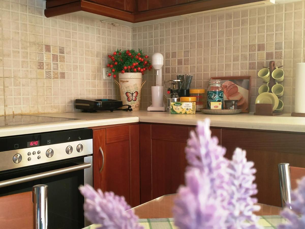 Thalia Apartment In Kalamata, 15' Walk From The City Center And The Beach Экстерьер фото