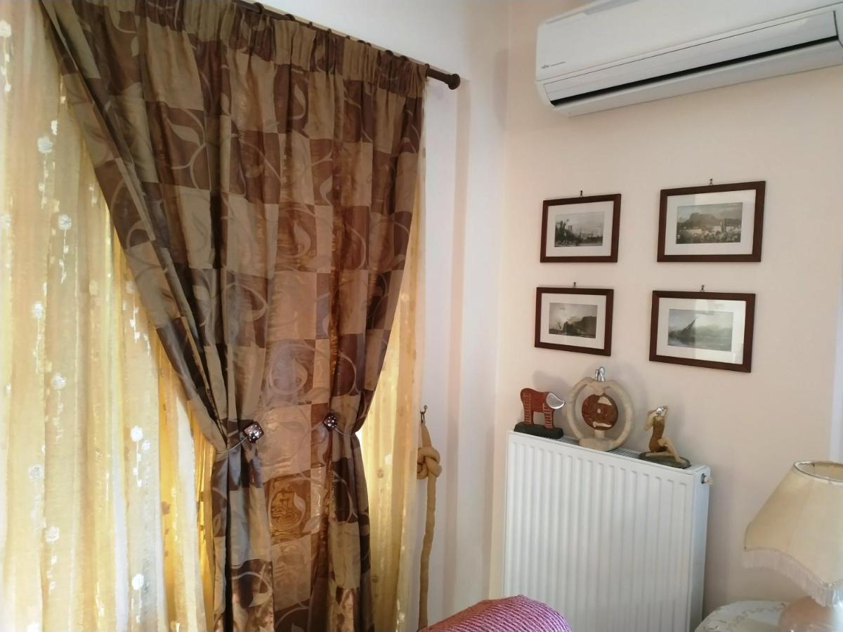Thalia Apartment In Kalamata, 15' Walk From The City Center And The Beach Экстерьер фото