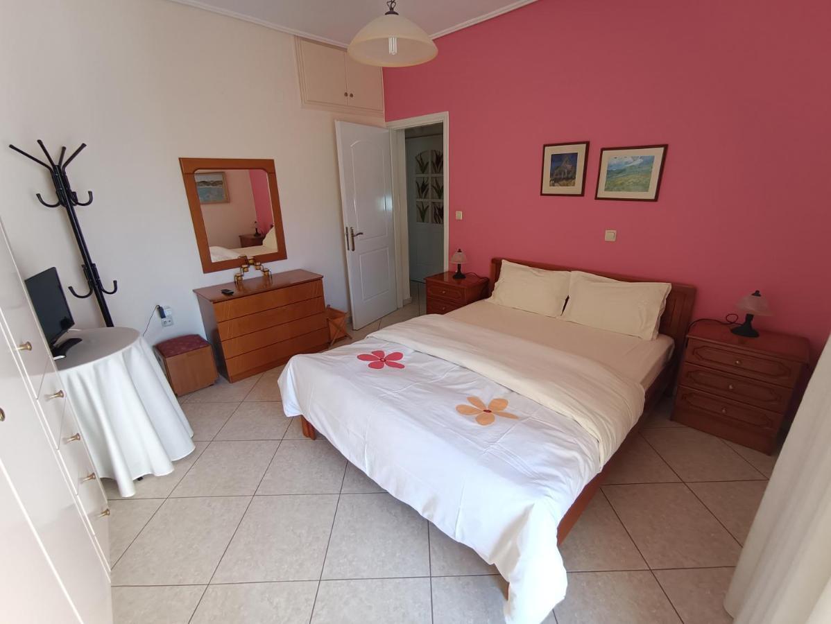 Thalia Apartment In Kalamata, 15' Walk From The City Center And The Beach Экстерьер фото