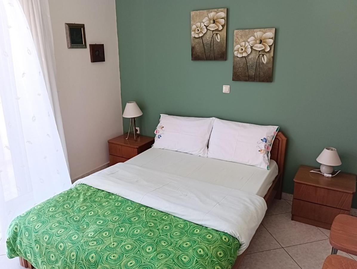 Thalia Apartment In Kalamata, 15' Walk From The City Center And The Beach Экстерьер фото